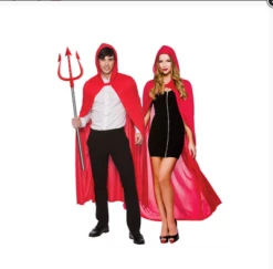 Cape Met Capuchon Rood (132cm)