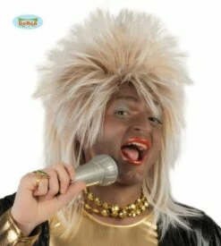 Blonde Tina Pruik